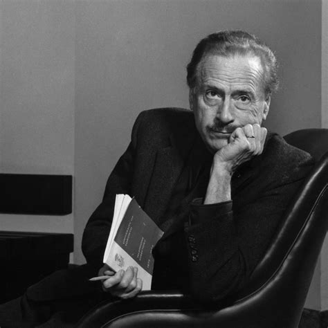 Marshall McLuhan .